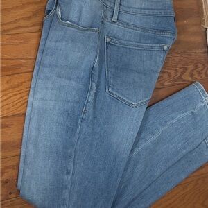 Frame Le Skinny de Jeanne Crop Jeans size 27.